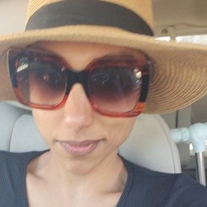 Meet your Posher, Sarasvathi